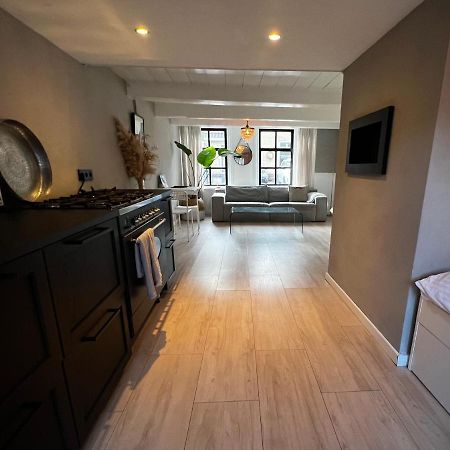 Littleneighbour Apartment Pingjum Luaran gambar