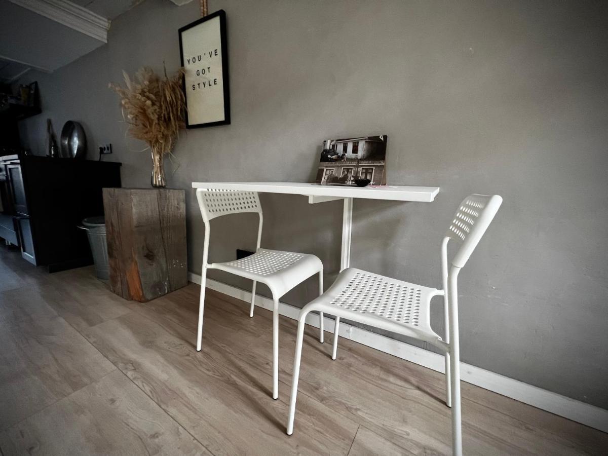 Littleneighbour Apartment Pingjum Luaran gambar