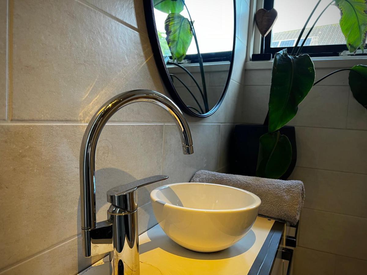 Littleneighbour Apartment Pingjum Luaran gambar