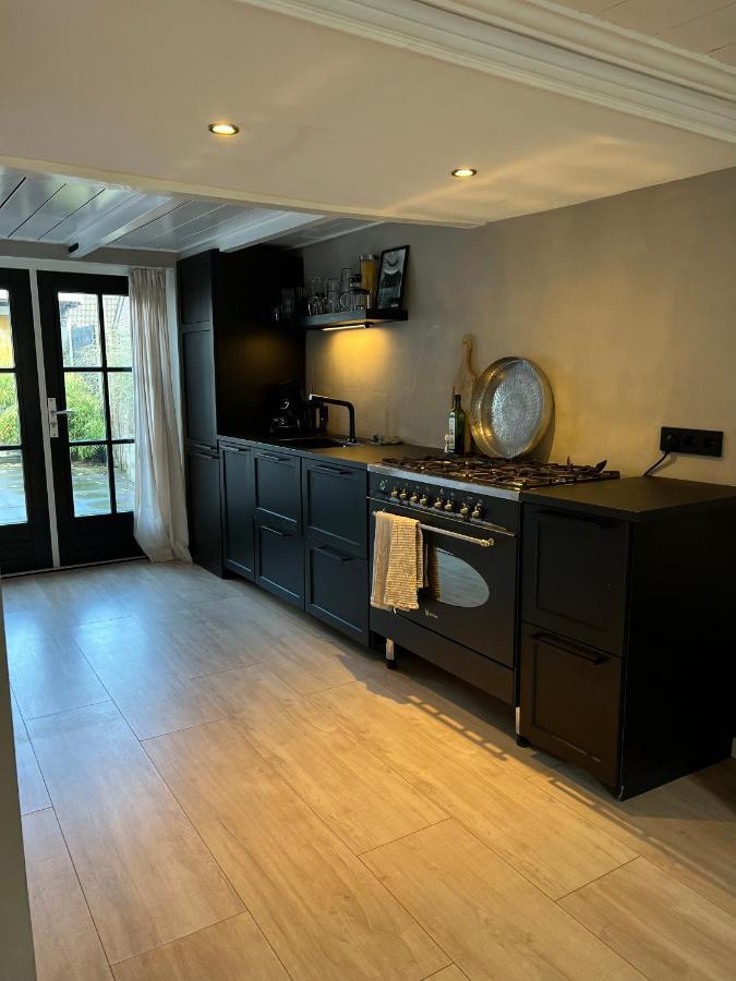 Littleneighbour Apartment Pingjum Luaran gambar