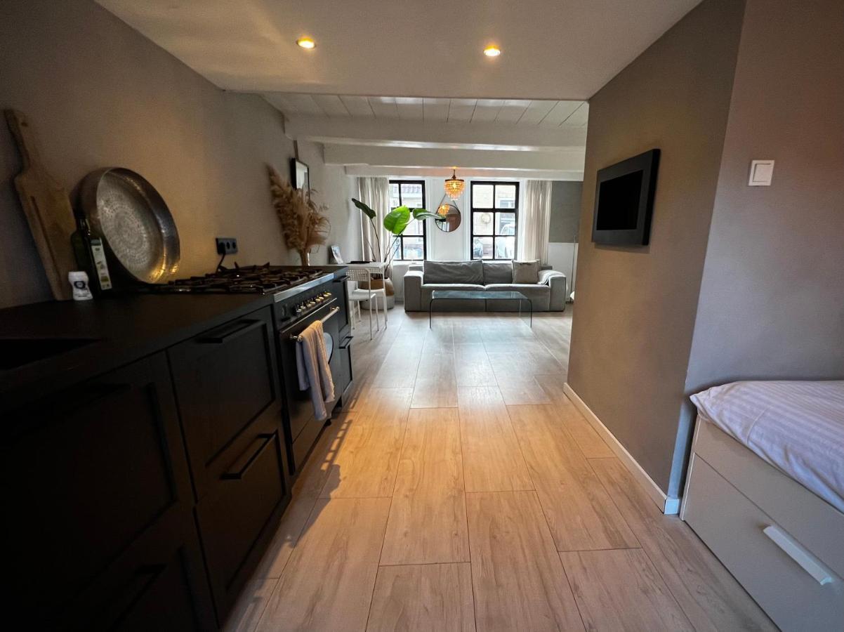 Littleneighbour Apartment Pingjum Luaran gambar
